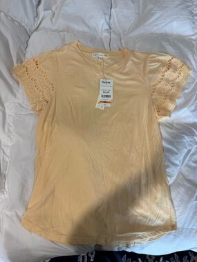 C&C California Peach Short Sleeve Tee with Eyelet Scallop Sleeves